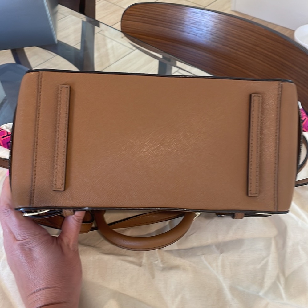 Tory Burch Leather Purse ๐ - Picture 6 of 14